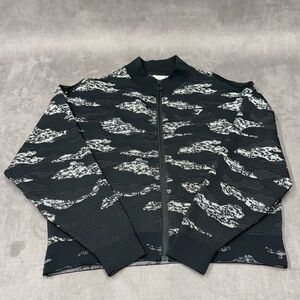 Gymshark Adapt Camo Seamless Track Jacket in black/light grey women’s size 2XL